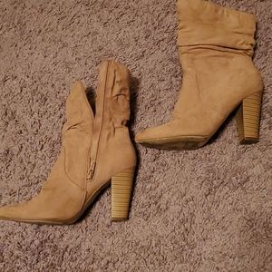 High heel boots